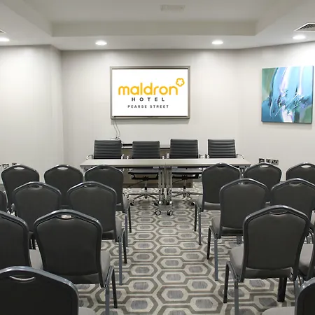 Maldron Pearse Street Szálloda 4*