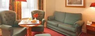 Szálloda Maldron Pearse Street 4*
