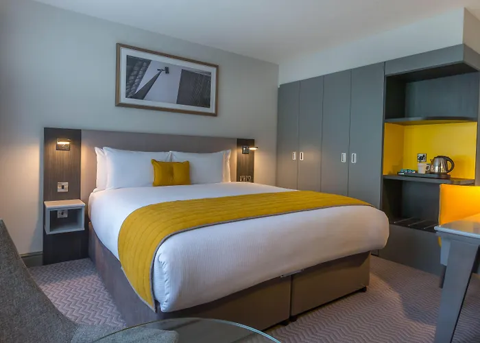 Maldron Pearse Street Отель 4*