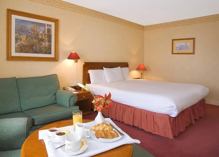 Hotel Maldron Pearse Street