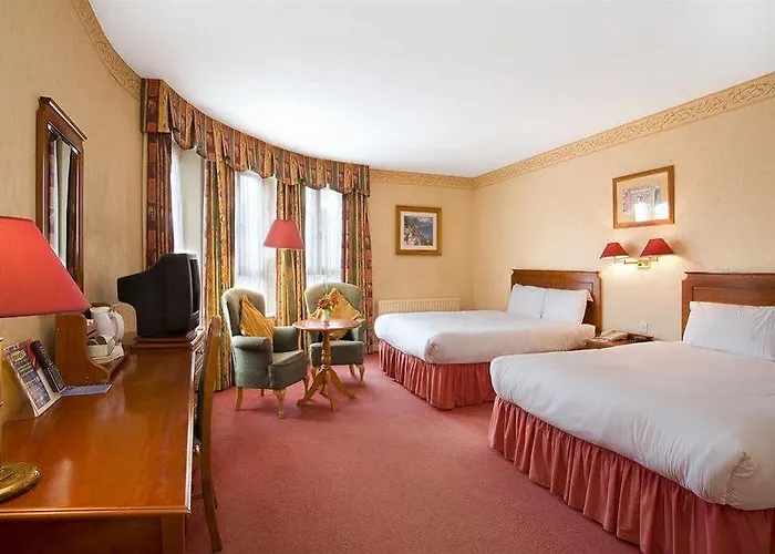 Maldron Pearse Street 4*