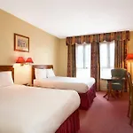 Hotel Maldron Pearse Street 4*