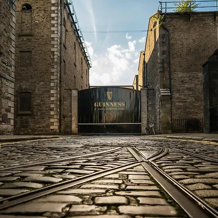 Maldron Pearse Street Отель Дублин