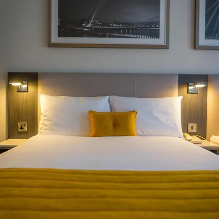 מלון Maldron Pearse Street דבלין