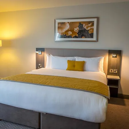 Maldron Pearse Street 4* Дублин