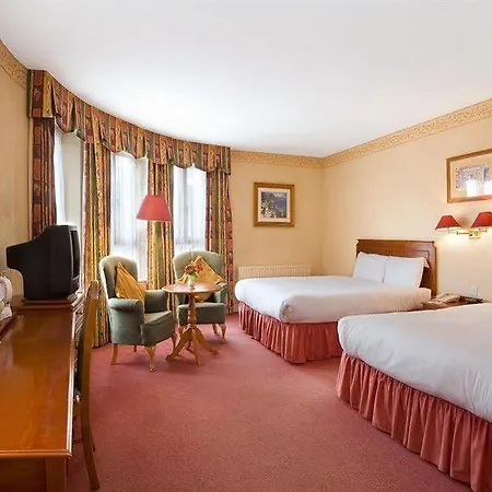 Maldron Pearse Street 4*