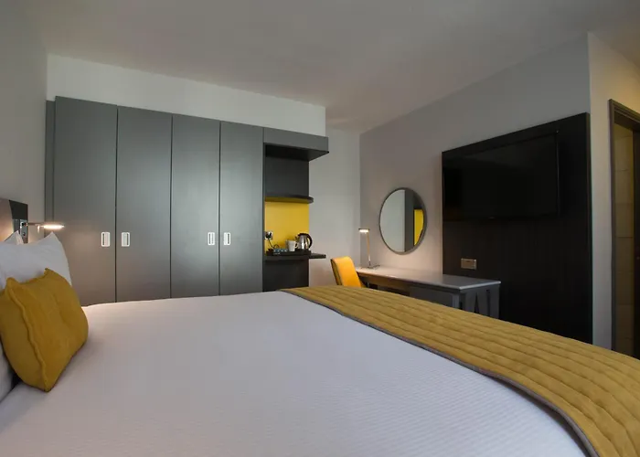 Maldron Pearse Street Отель 4*