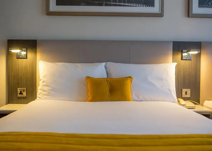 Отель Maldron Pearse Street Дублин