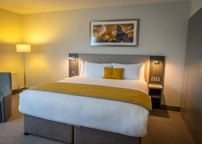 Maldron Pearse Street 4* Дублин