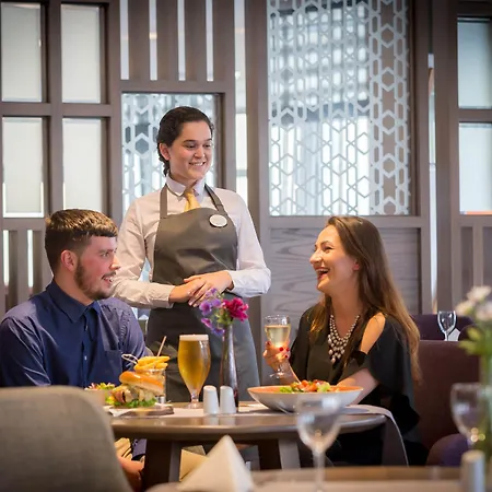 Maldron Pearse Street 4*