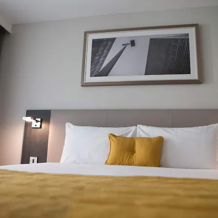 Maldron Pearse Street 4*
