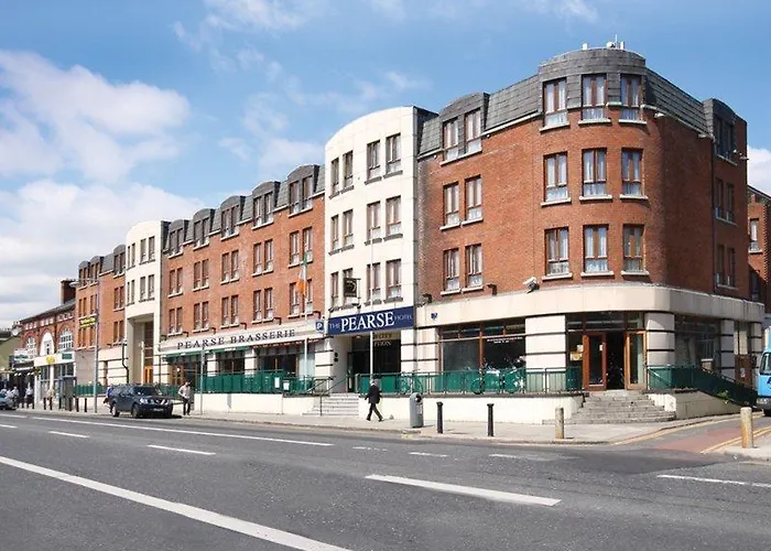 酒店 Maldron Pearse Street 4*